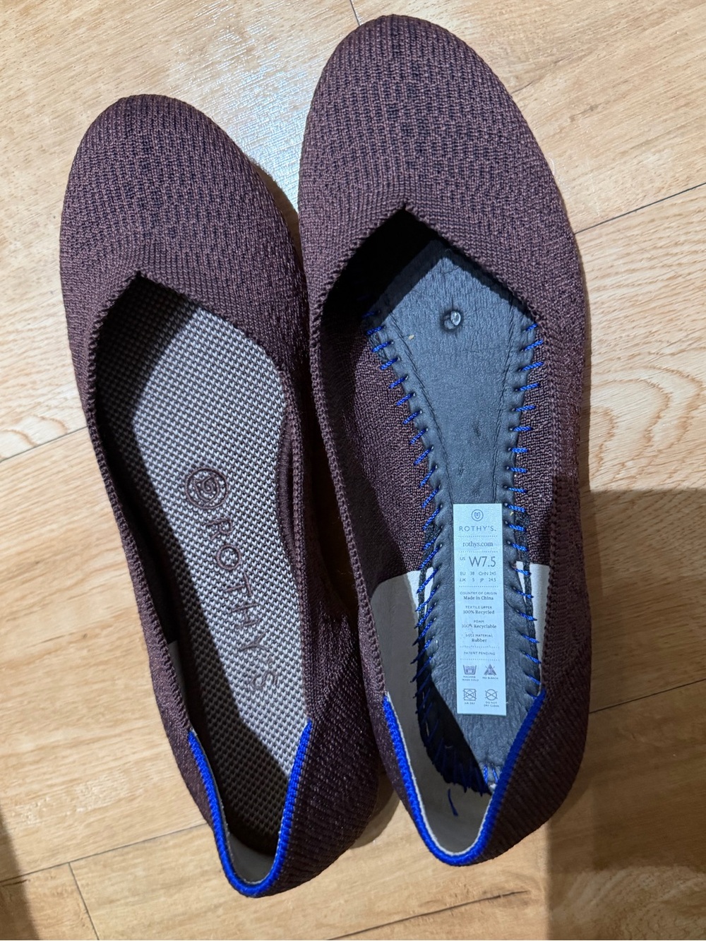 Rothys Round Flat Truffle Python Size 7.5 - Picture 5 of 5